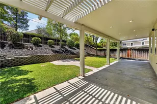 39305 Eternity Ln, Murrieta, CA 92563 - Photo 23