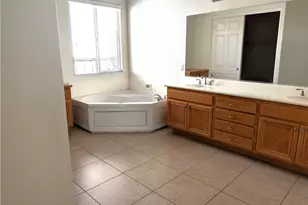 29562 Troon Ct, Murrieta, CA 92563 - Photo 17
