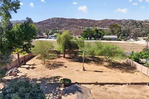 40775 Nicole Ct, Hemet, CA 92544 - Photo 65