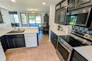 29272 Via Frontera, Murrieta, CA 92563 - Photo 11