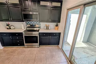 29272 Via Frontera, Murrieta, CA 92563 - Photo 11