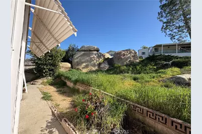 1536 S State St #48, Hemet, CA 92543 - Photo 5