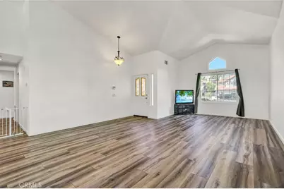 24135 Huntridge, Murrieta, CA 92562 - Photo 3