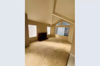 39611 Kilkare, Murrieta, CA 92562 - Photo 3