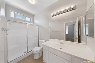 29349 Shady Ln, Murrieta, CA 92563 - Photo 17