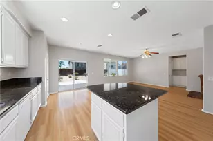 29349 Shady Ln, Murrieta, CA 92563 - Photo 13