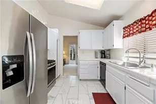 40172 Corte Peralta, Murrieta, CA 92562 - Photo 13