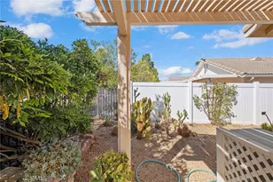 40288 Via Aguadulce, Murrieta, CA 92562 - Photo 41