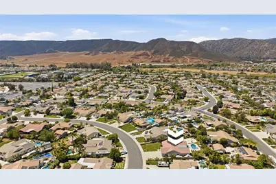 42058 Wagon Wheel Lane, Murrieta, CA 92562 - Photo 3