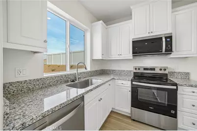 4499 Avellino Place, Lake Elsinore, CA 92530 - Photo 11