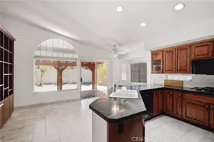 40050 Calle Yorba Vista, Murrieta, CA 92562 - Photo 9