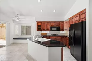 40050 Calle Yorba Vista, Murrieta, CA 92562 - Photo 11
