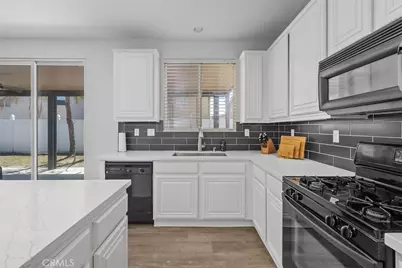 34596 Sourwood, Winchester, CA 92596 - Photo 13