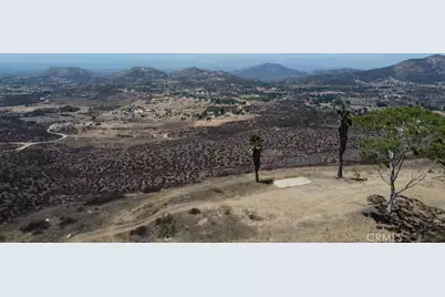 0 Intrepid, Hemet, CA 92544 - Photo 9