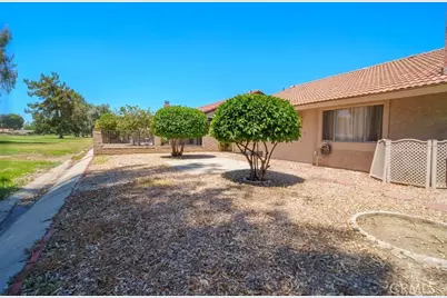 1925 Silver Oak Way, Hemet, CA 92545 - Photo 7