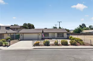 605 Los Tilos, Hemet, CA 92543 - Photo 43