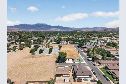 605 Los Tilos, Hemet, CA 92543 - Photo 51