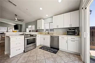 33002 Romero Dr, Temecula, CA 92592 - Photo 7