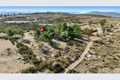 32305 Red Mountain, Hemet, CA 92544 - Photo 3
