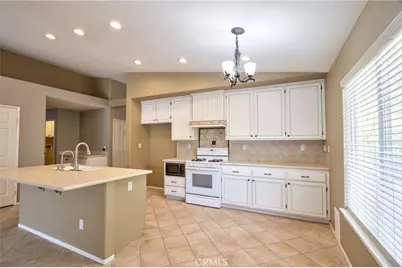 37418 Old Oak Terrace, Murrieta, CA 92562 - Photo 9