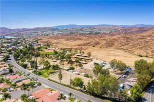 22330 Canyon Lake Dr, Canyon Lake, CA 92587 - Photo 41