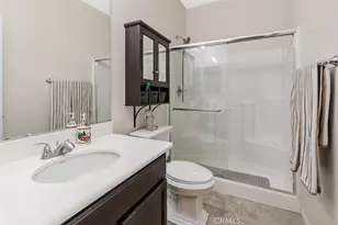 30532 Hollybrooke Ln, Murrieta, CA 92563 - Photo 15