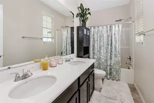 30532 Hollybrooke Ln, Murrieta, CA 92563 - Photo 21