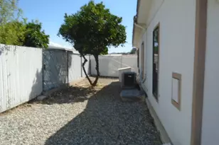 25152 Omni Dr, Hemet, CA 92544 - Photo 15