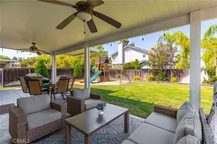 39223 Devotion Ln, Murrieta, CA 92563 - Photo 5