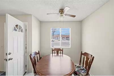 579 Corona, Hemet, CA 92545 - Photo 11
