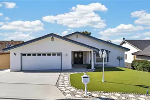 30785 Golden Gate Dr, Canyon Lake, CA 92587 - Photo 5