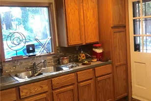 9112 Torrey Pines Rd, Forest Falls, CA 92339 - Photo 15