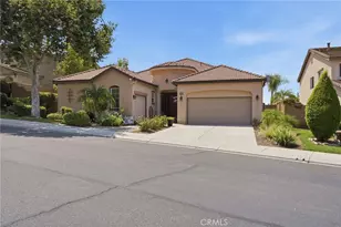 35777 Abelia St, Murrieta, CA 92562 - Photo 3