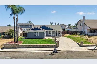 20096 Fallen Leaf Drive, Perris, CA 92570 - Photo 5