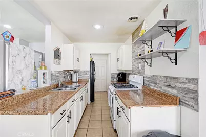 26316 Investors Pl, Hemet, CA 92544 - Photo 5