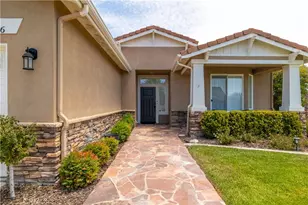 39396 Beringer Dr, Murrieta, CA 92563 - Photo 3