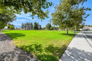 32587 Via Destello, Temecula, CA 92592 - Photo 45