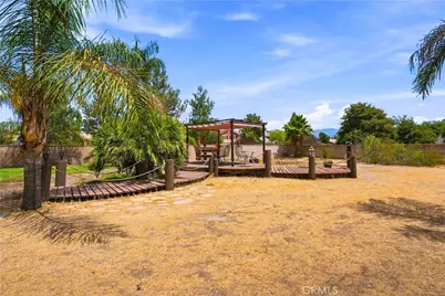 1390 Alabaster Avenue, Hemet, CA 92545 - Photo 25