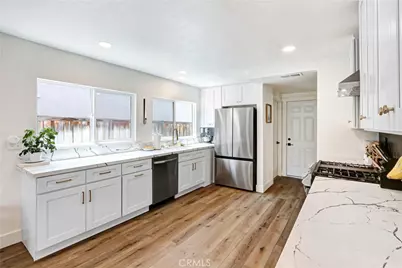 45286 Esplendor Court, Temecula, CA 92592 - Photo 9