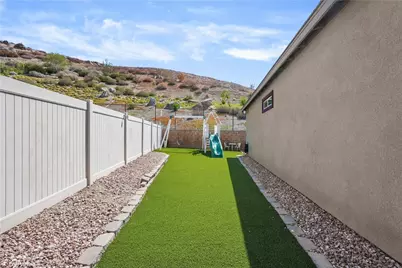 27462 Tyrrhenian, Menifee, CA 92585 - Photo 43