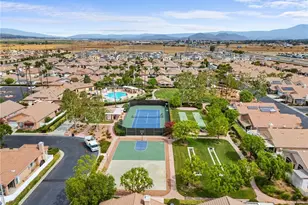 27927 Blaze Ln, Sun City, CA 92585 - Photo 37