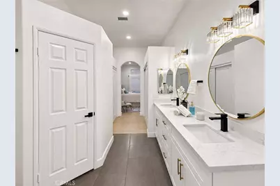 39832 De Vendome Court, Murrieta, CA 92563 - Photo 15