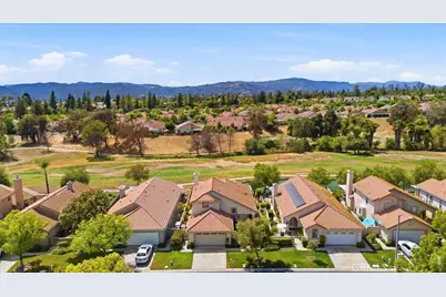 40643 Via Jalapa, Murrieta, CA 92562 - Photo 9
