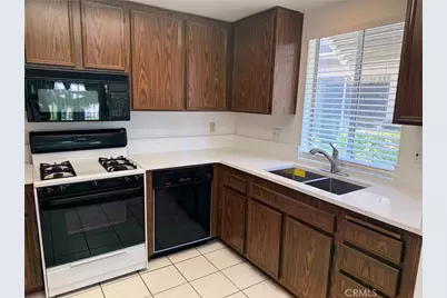 1364 Sierra Seneca Drive, San Jacinto, CA 92583 - Photo 11