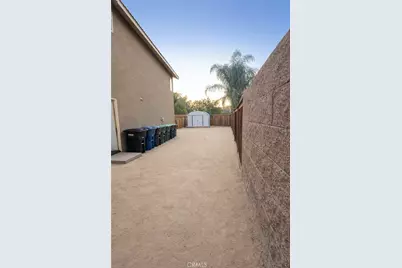 1439 Jewelstone Circle, Hemet, CA 92545 - Photo 25