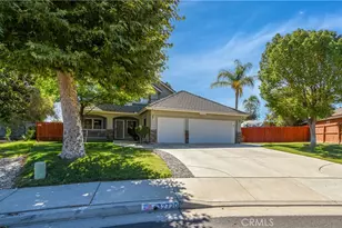 32720 Royal Oak Ln, Lake Elsinore, CA 92530 - Photo 1