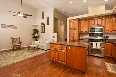 32720 Royal Oak Ln, Lake Elsinore, CA 92530 - Photo 7