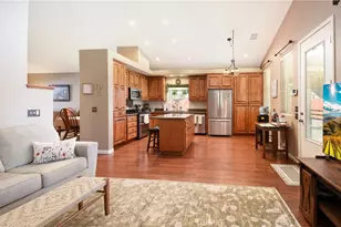 32720 Royal Oak Ln, Lake Elsinore, CA 92530 - Photo 9