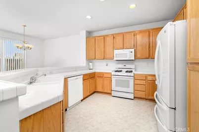 14741 White Mountain Way, Moreno Valley, CA 92555 - Photo 11