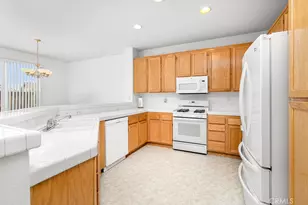 14741 White Mountain Way, Moreno Valley, CA 92555 - Photo 11